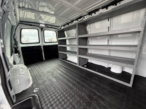 2021 GMC Savana 2500