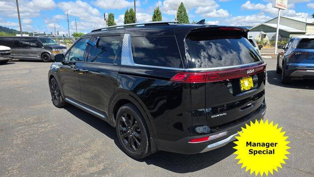 2024 Kia Carnival SX