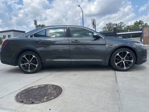 2015 Ford Taurus Limited