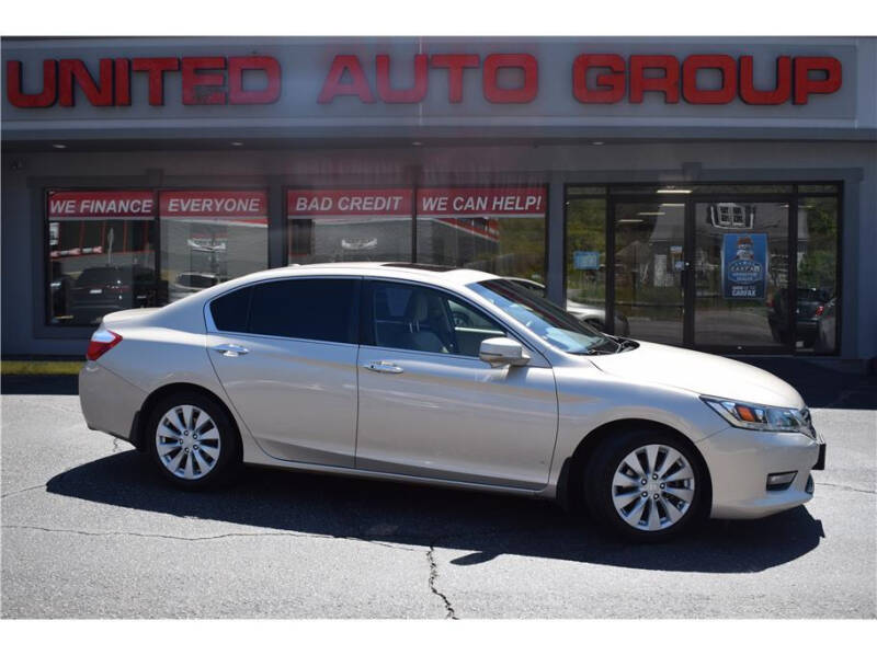 2015 Honda Accord for sale at United Auto Group in Putnam CT