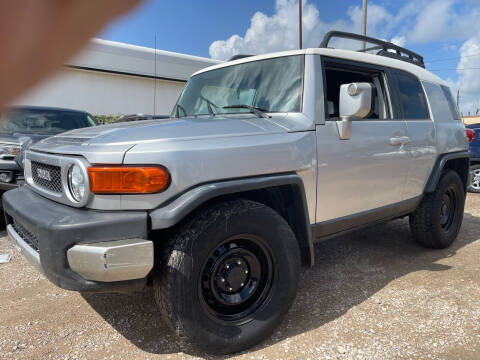 2008 Toyota FJ Cruiser for sale at HOUSTON SKY AUTO SALES in Houston TX