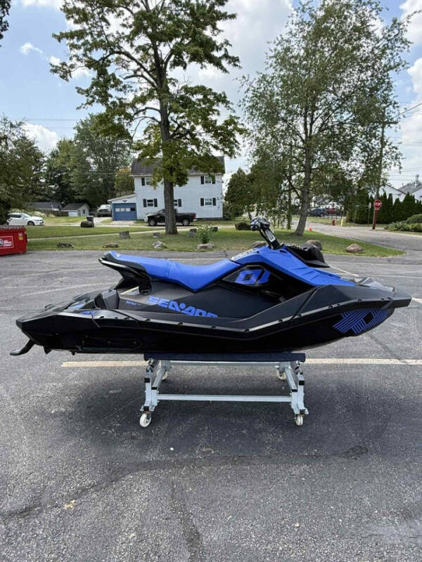 2022 Sea-Doo SPARK TRIXX 3UP