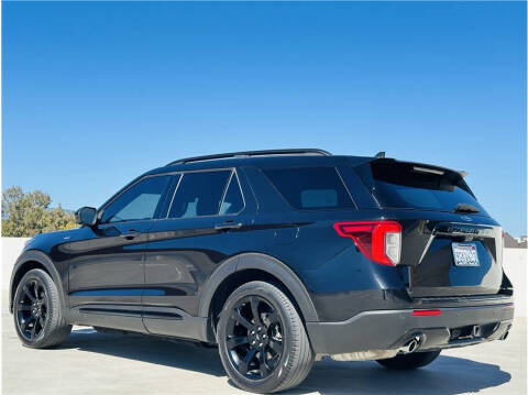 2023 Ford Explorer ST-Line