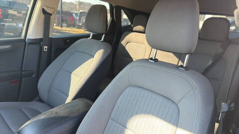 2020 Ford Escape S