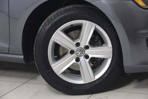 2017 Volkswagen Golf TSI Wolfsburg Edition