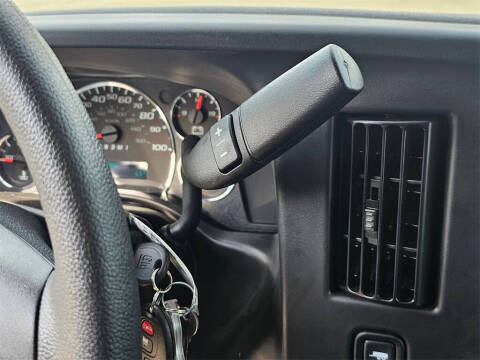 2025 Chevrolet Express 2500