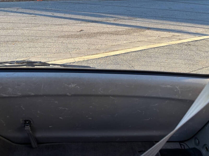 2005 Toyota Sequoia SR5