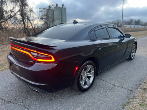 2016 Dodge Charger SXT