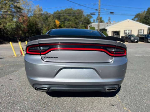 2016 Dodge Charger SE