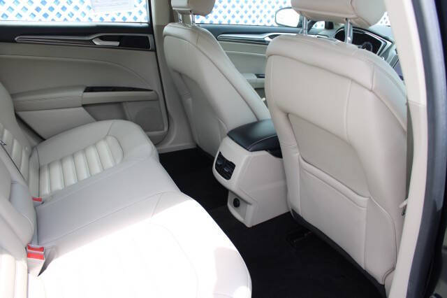 2020 Ford Fusion SEL