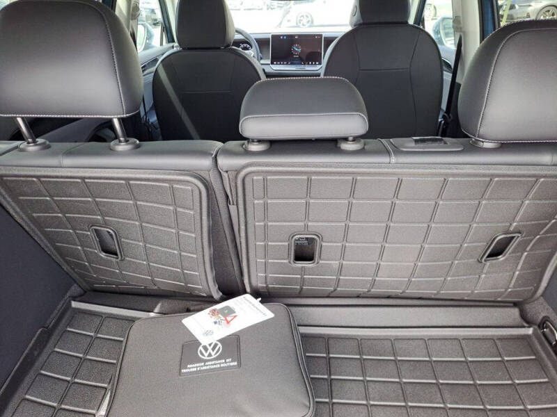 2025 Volkswagen Tiguan SE