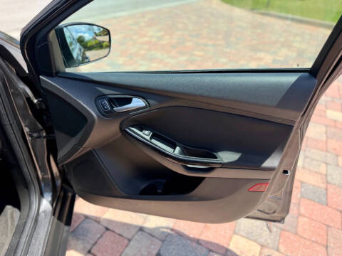 2016 Ford Focus Titanium