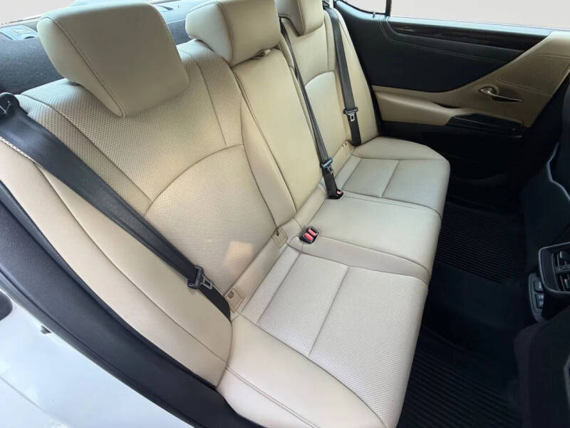 2020 Lexus ES 350