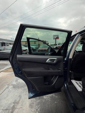 2015 Nissan Pathfinder Platinum