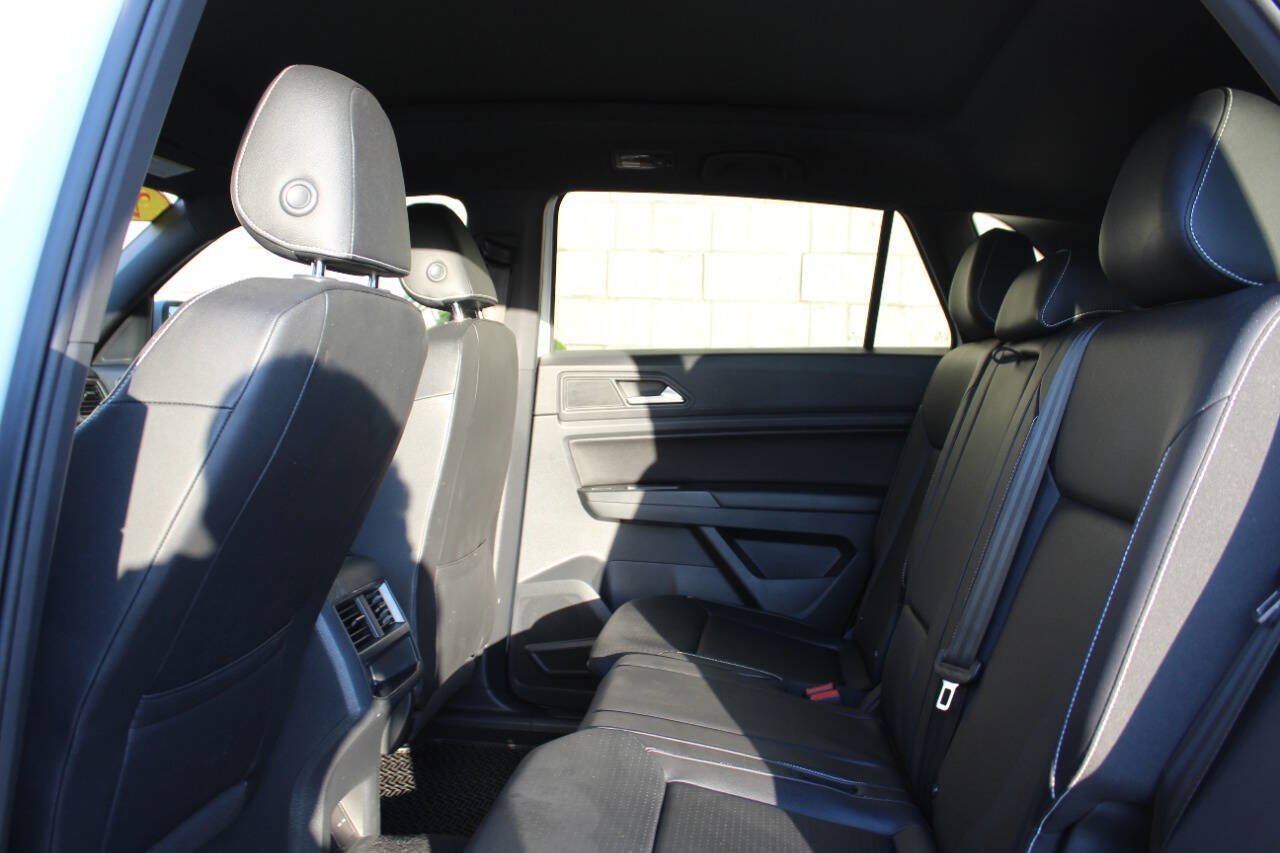 VolkswagenAtlas Cross Sport13