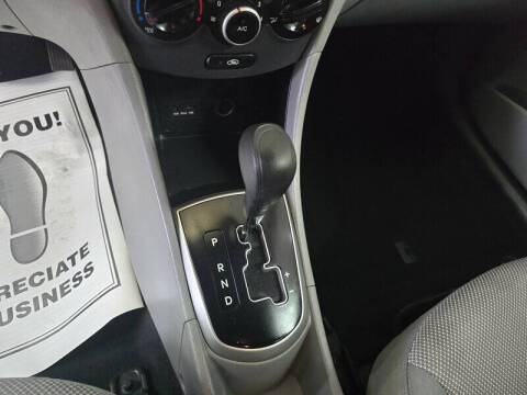 2013 Hyundai Accent GS