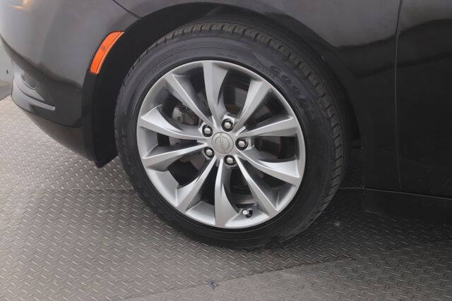 2016 Chrysler 200 S