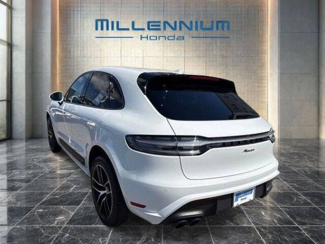 2023 Porsche Macan T