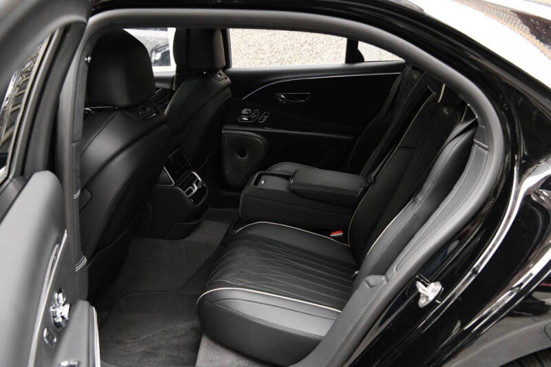 2026 Bentley Flying Spur Azure