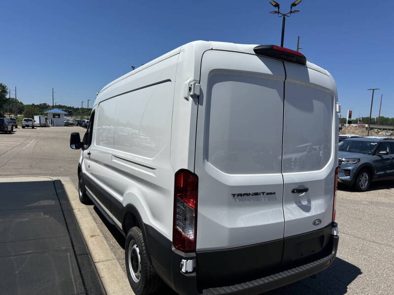 2026 Ford Transit 250