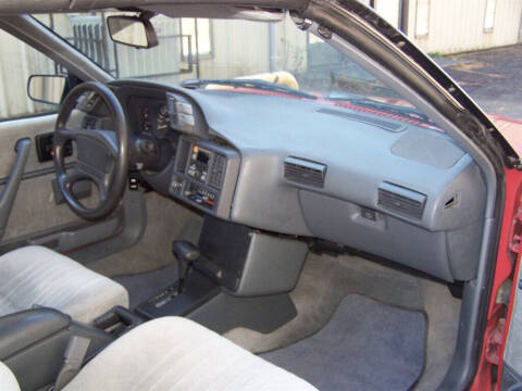 1990 Pontiac Sunbird LE
