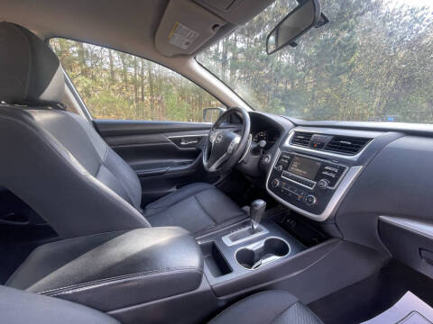 2016 Nissan Altima 2.5 SR