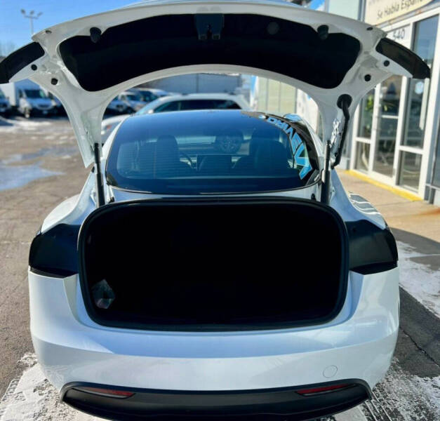2025 Tesla Model 3 Long Range