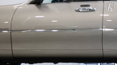 2002 Lincoln Town Car Executive