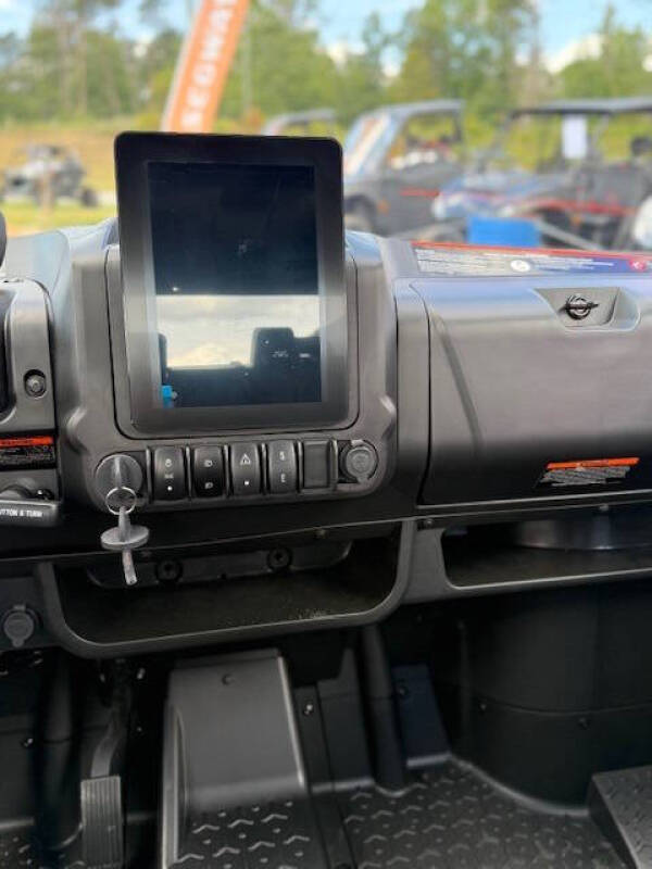 2025 Segway UT10 Crew P