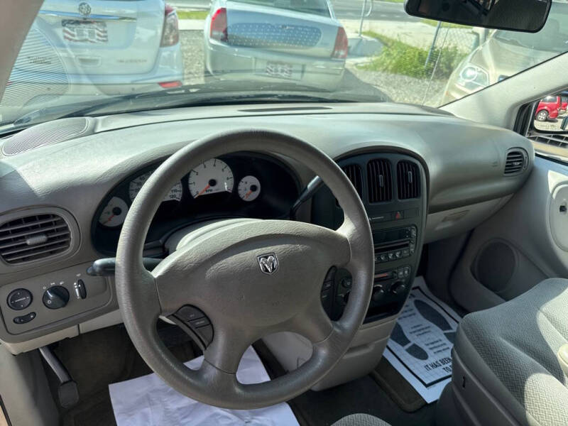 2005 Dodge Grand Caravan SE