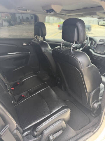 2011 Dodge Journey Lux