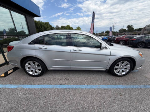 2012 Chrysler 200 LX