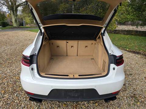 2017 Porsche Macan S