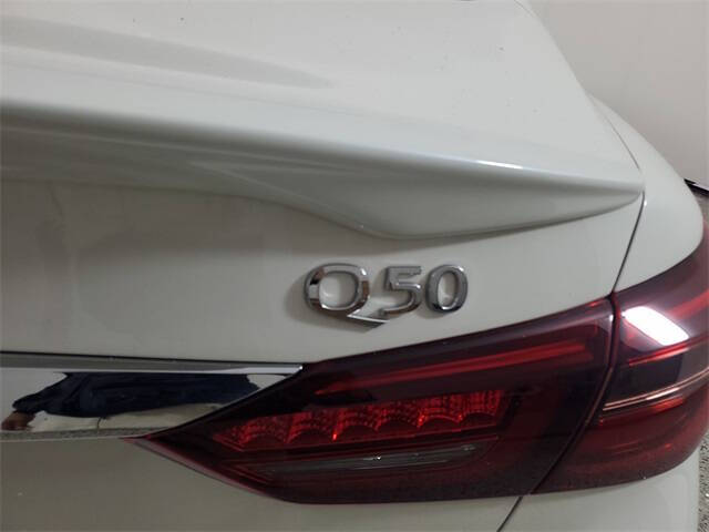 2023 Infiniti Q50 Luxe
