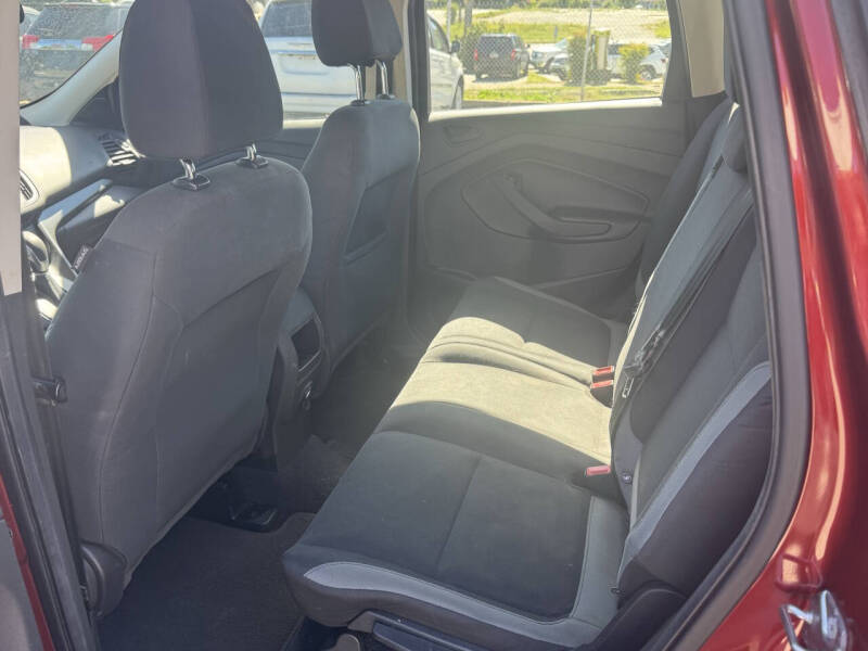 2016 Ford Escape S