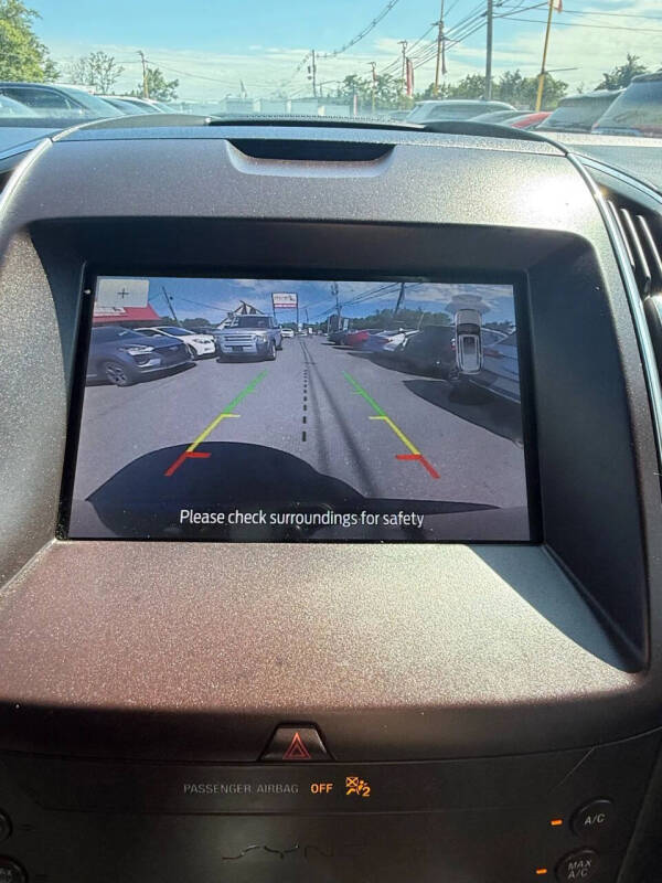 2020 Ford Edge Titanium