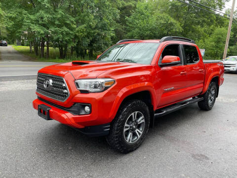 2017 Toyota Tacoma for sale at Old Rock Motors in Pelham NH