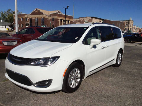 2018 Chrysler Pacifica for sale at Rhoades Automotive Inc. in Columbia City IN