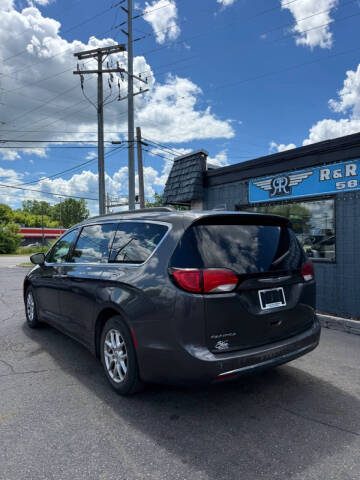 2020 Chrysler Pacifica Touring