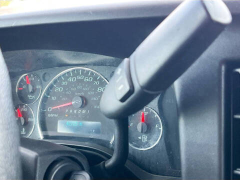 2023 Chevrolet Express 2500