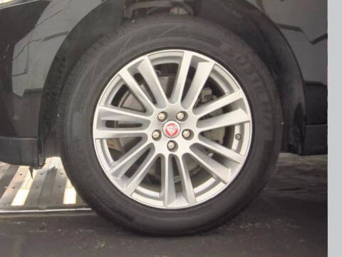 2020 Jaguar F-PACE 30t Prestige