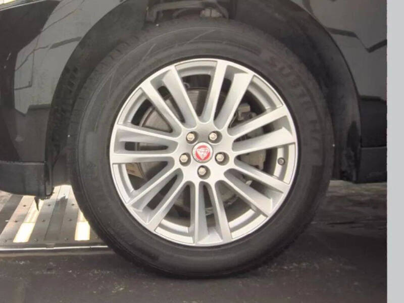 2020 Jaguar F-PACE 30t Prestige