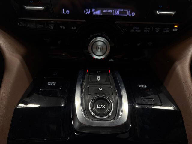 2022 Acura MDX w/Tech
