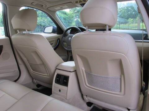 2013 BMW 3 Series 328i