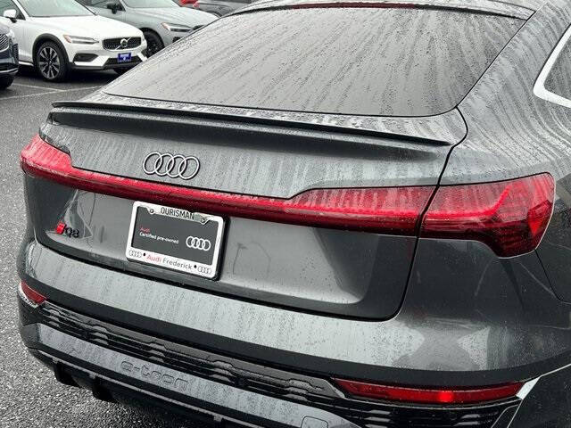 2024 Audi Q8 Sportback e-tron quattro Premium Plus S line