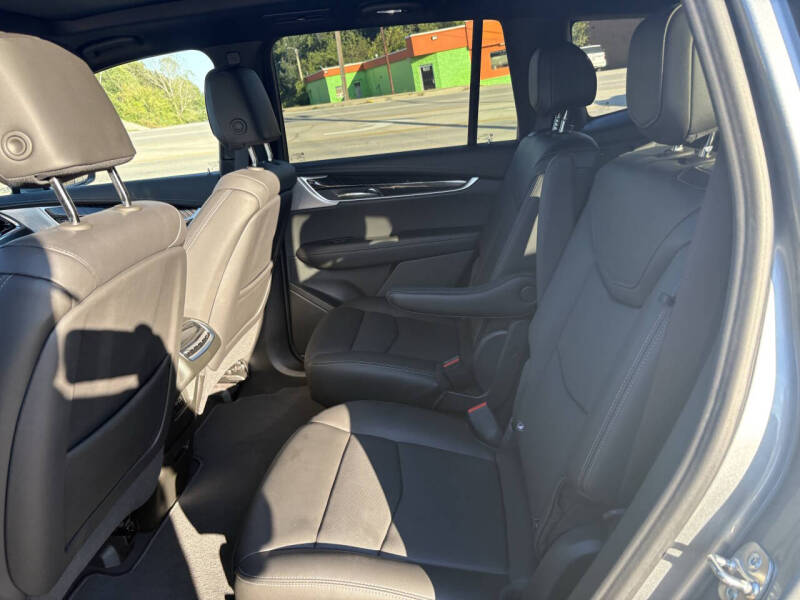 2025 Cadillac XT6 Premium Luxury