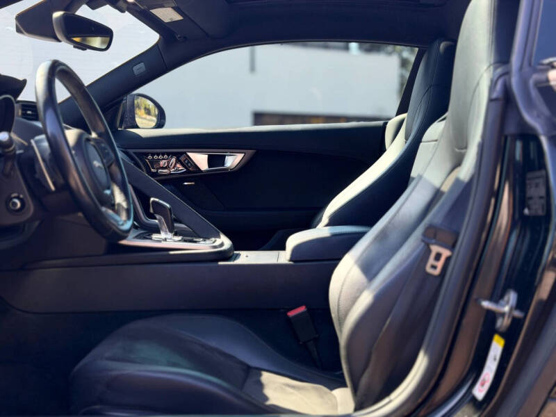2016 Jaguar F-TYPE