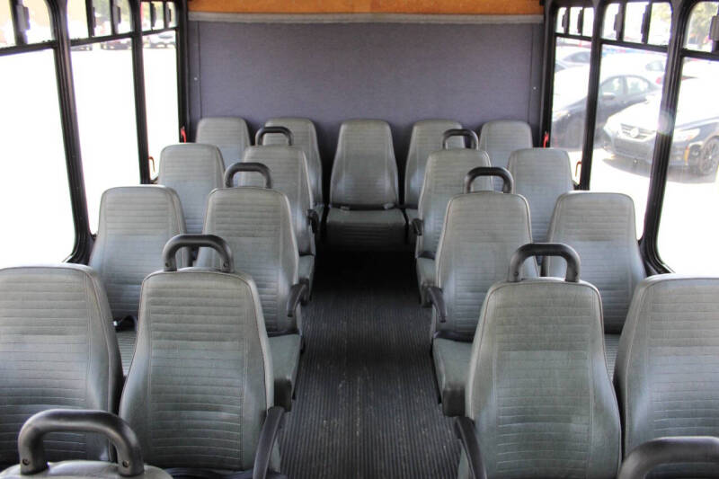 2013 Ford E-Series E-450 SD