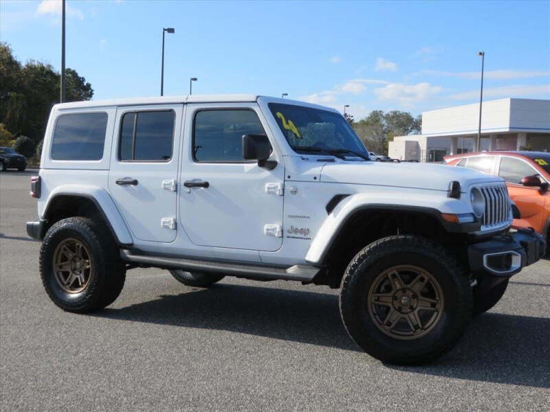 2024 Jeep Wrangler Sahara