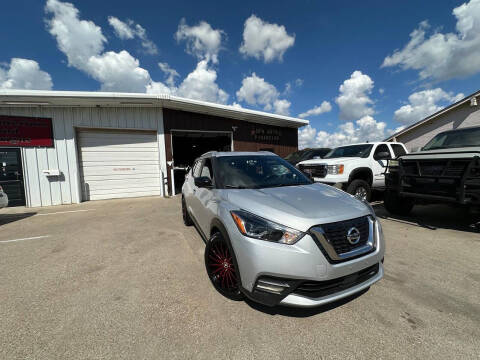 2020 Nissan Kicks SR